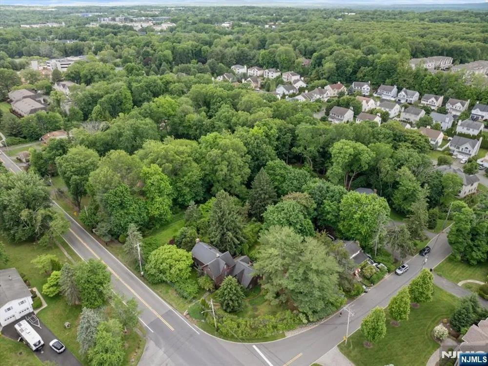 148 Spring Valley Road Montvale, NJ 07645
