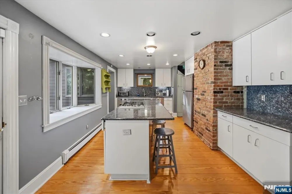 148 Spring Valley Road Montvale, NJ 07645