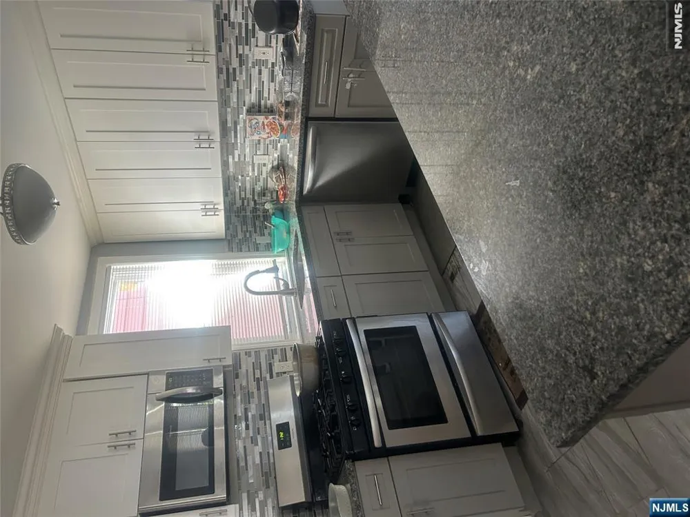 27 Richelieu Terrace Newark, NJ 07106