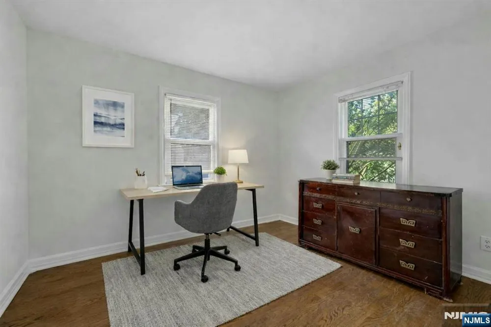 389 Bergen Boulevard Oradell, NJ 07649