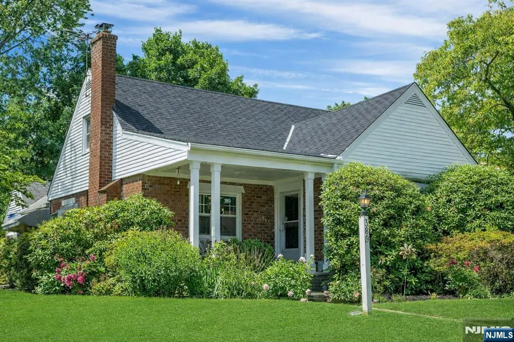 389 Bergen Boulevard Oradell, NJ 07649