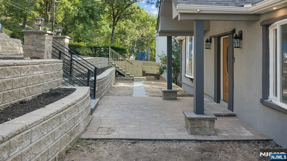 19 Cliffside Trail Denville Township, NJ 07834