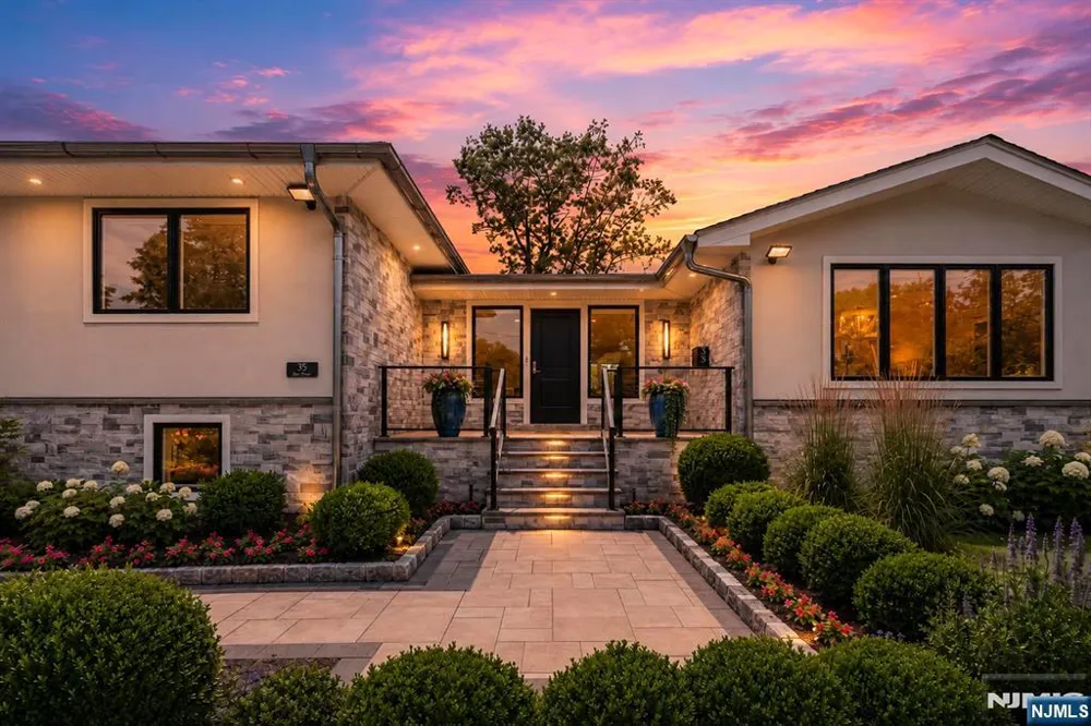 35 Jane Drive Englewood Cliffs, NJ 07632