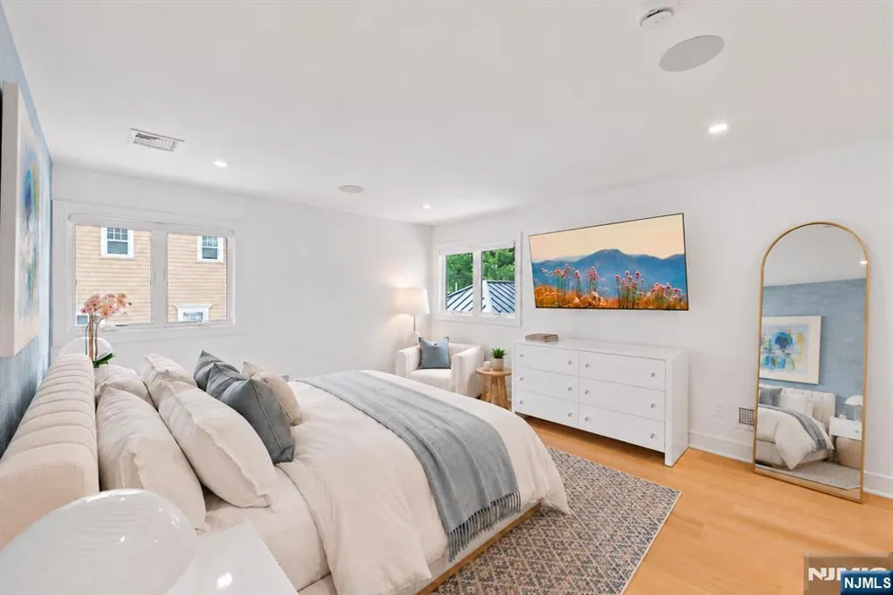 35 Jane Drive Englewood Cliffs, NJ 07632
