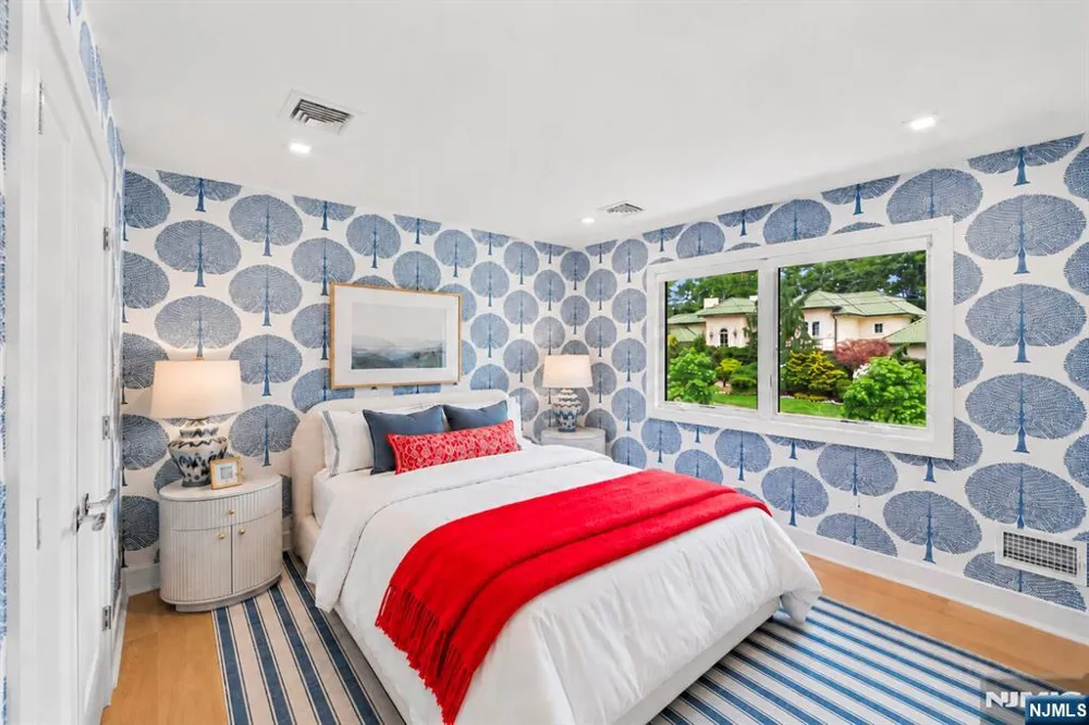 35 Jane Drive Englewood Cliffs, NJ 07632