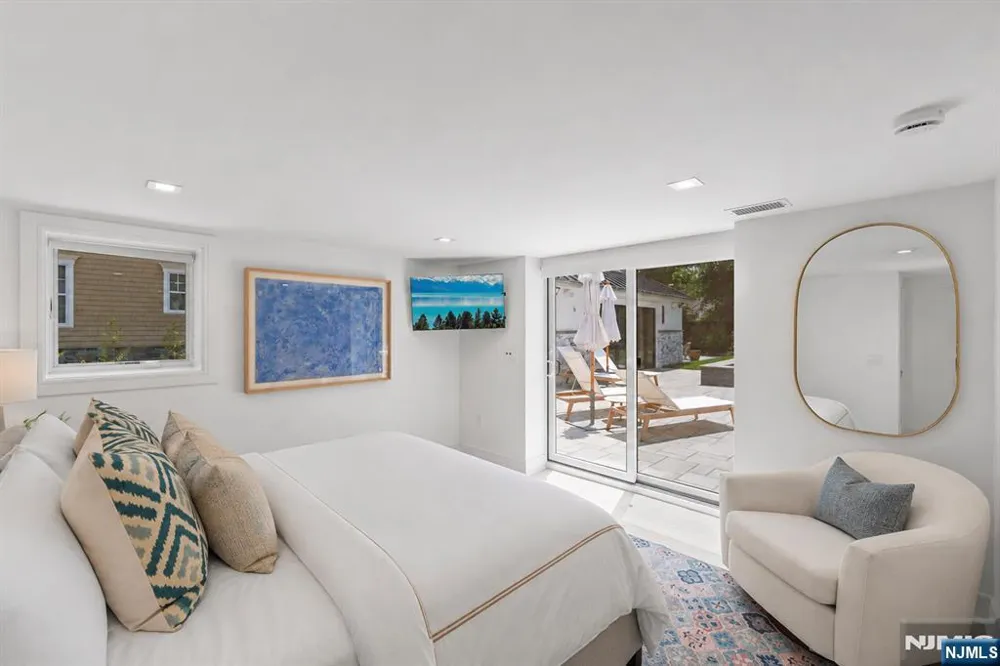 35 Jane Drive Englewood Cliffs, NJ 07632