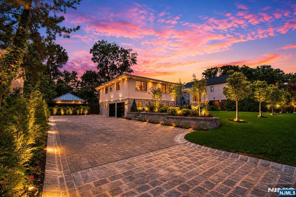 35 Jane Drive Englewood Cliffs, NJ 07632