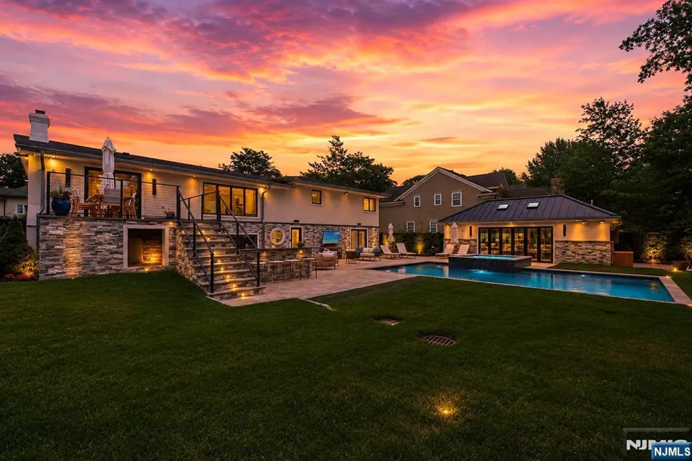 35 Jane Drive Englewood Cliffs, NJ 07632