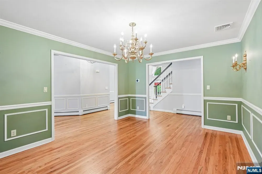 922 Hilltop Terrace Franklin Lakes, NJ 07417
