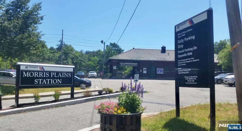 53 Old Wood Road Morris Plainsugh, NJ 07950