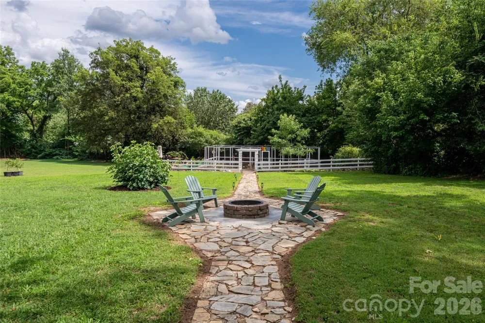 411 W Union Street Morganton, NC 28655