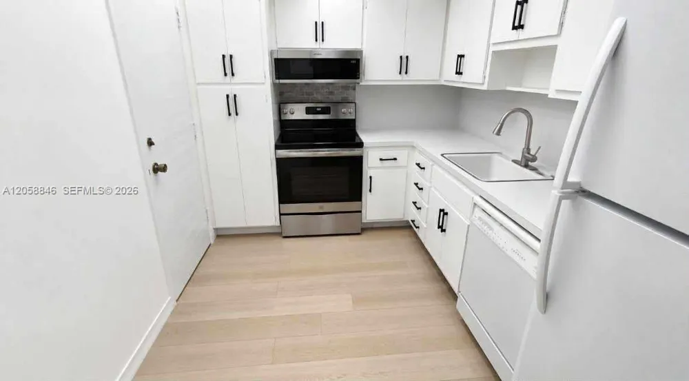 1980 S Ocean Dr #MK Hallandale Beach, FL 33009