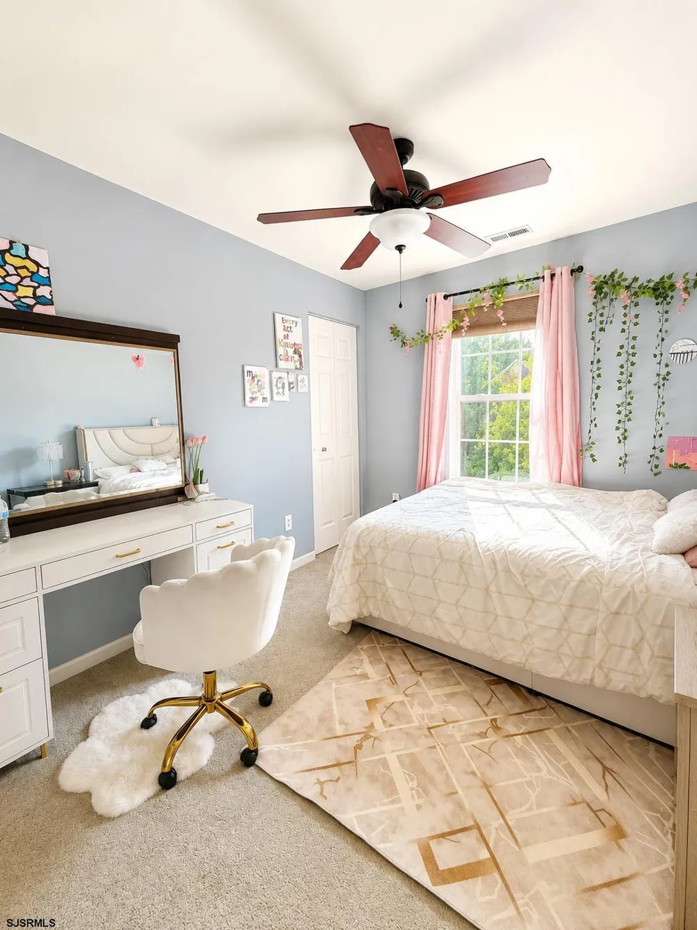 5 Renaissance Dr Mays Landing, NJ 08330