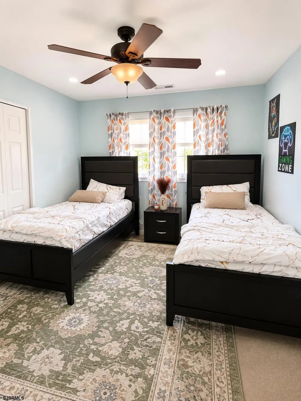 5 Renaissance Dr Mays Landing, NJ 08330