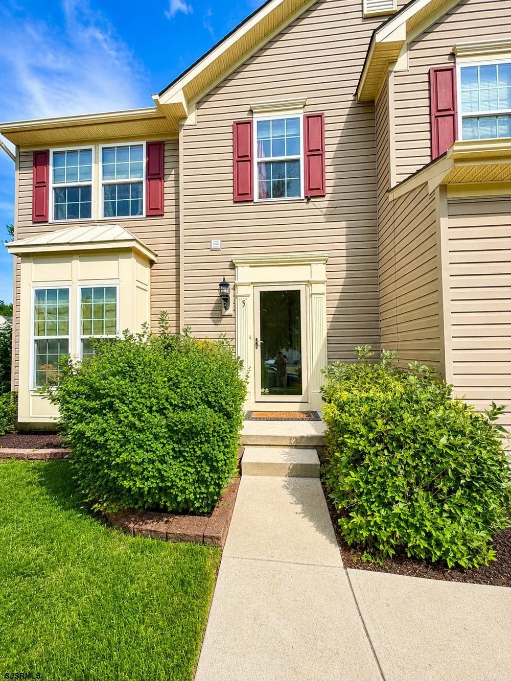5 Renaissance Dr Mays Landing, NJ 08330
