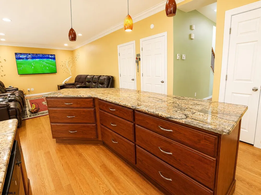 5 Renaissance Dr Mays Landing, NJ 08330