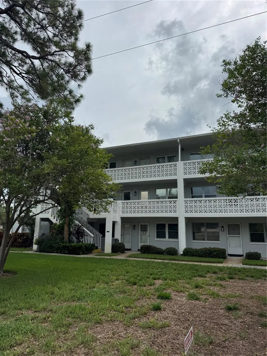 7801 11TH STREET #302 St Petersburg, FL 33702