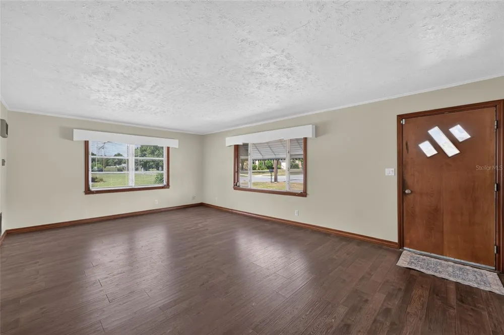 13725 10TH STREET Dade City, FL 33525