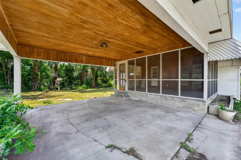 13725 10TH STREET Dade City, FL 33525