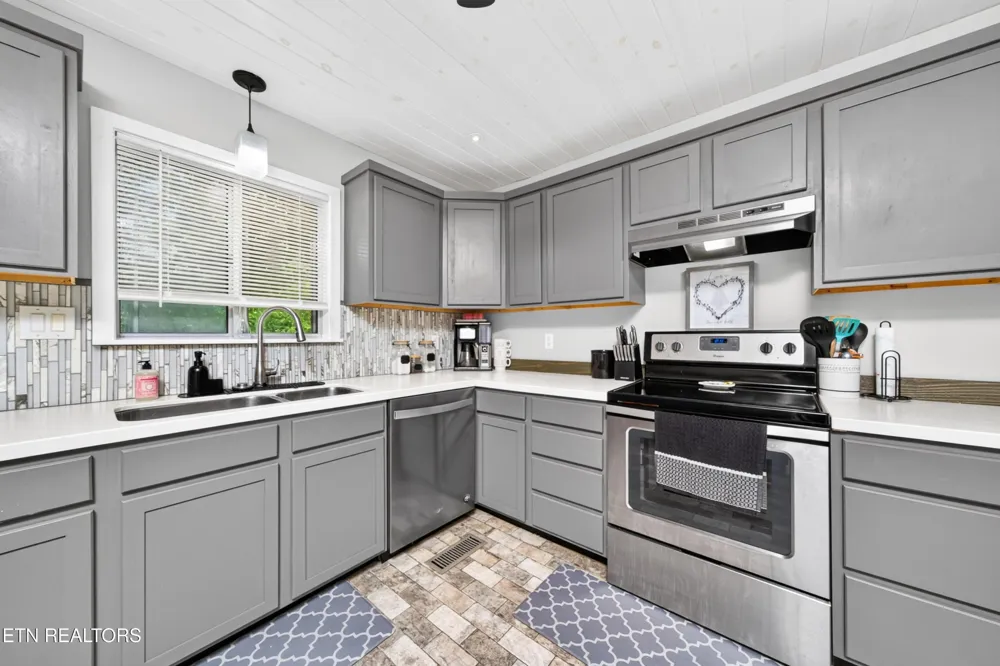 3754 Shady Oak Circle Cookeville, TN 38501