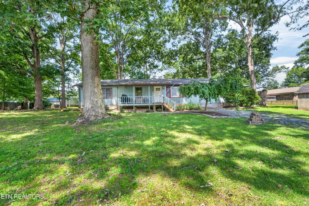 3754 Shady Oak Circle Cookeville, TN 38501