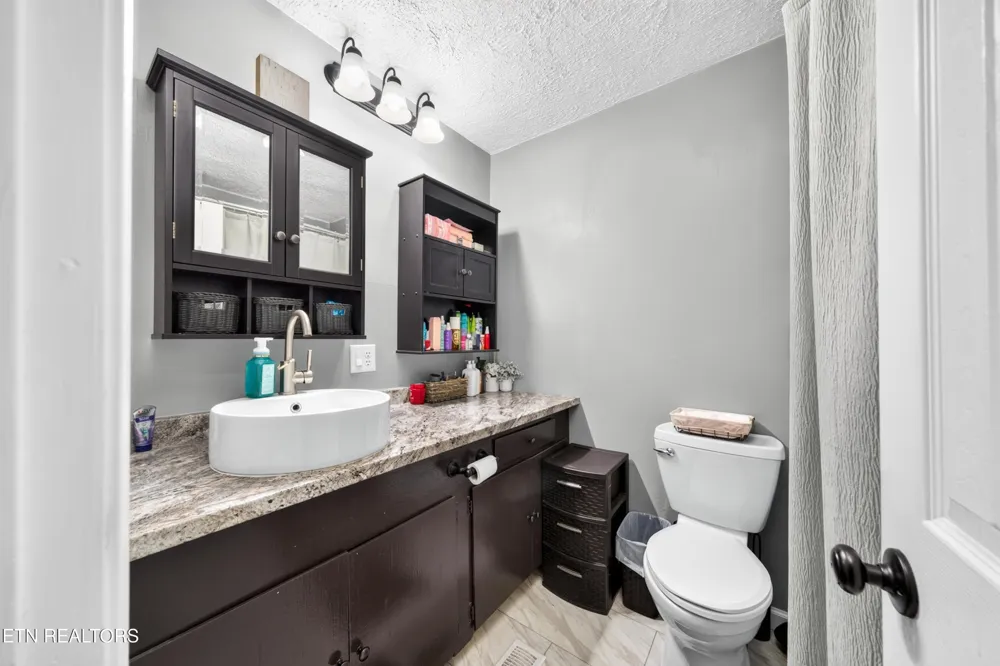 3754 Shady Oak Circle Cookeville, TN 38501