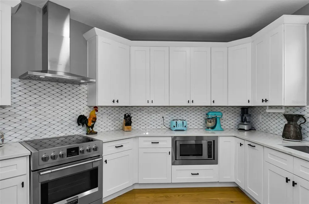 1340 BAYSHORE BOULEVARD #304 Dunedin, FL 34698