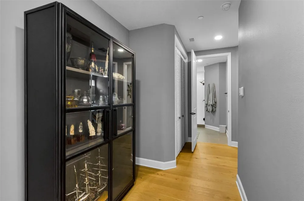1340 BAYSHORE BOULEVARD #304 Dunedin, FL 34698