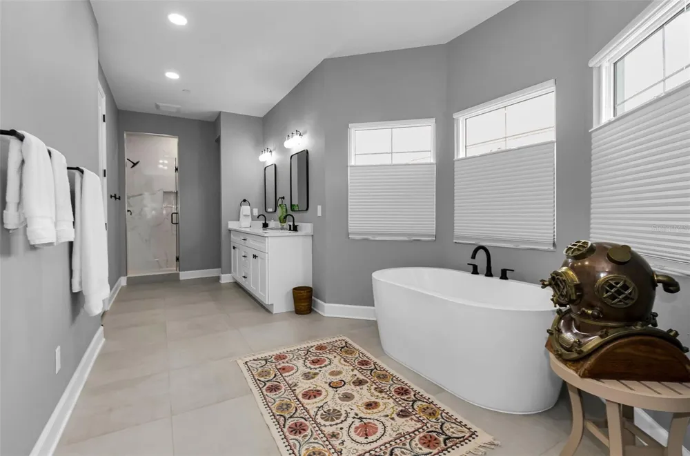 1340 BAYSHORE BOULEVARD #304 Dunedin, FL 34698