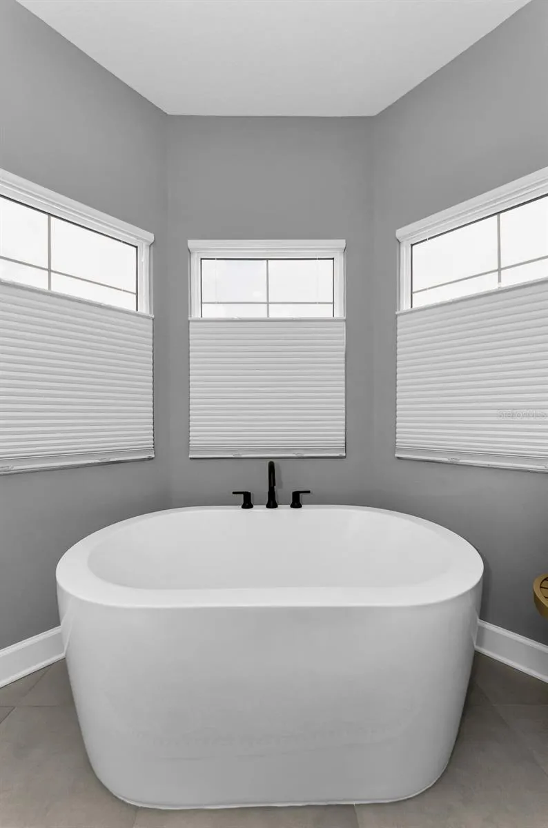 1340 BAYSHORE BOULEVARD #304 Dunedin, FL 34698