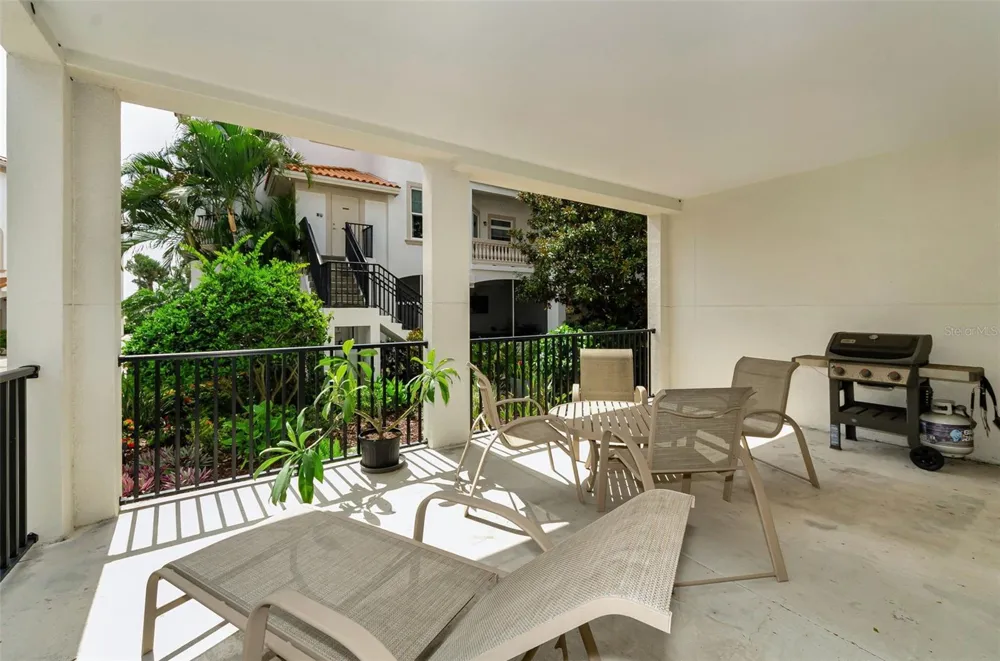 1340 BAYSHORE BOULEVARD #304 Dunedin, FL 34698