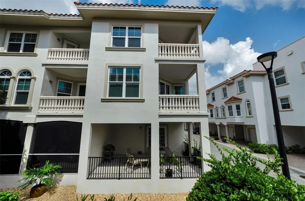 1340 BAYSHORE BOULEVARD #304 Dunedin, FL 34698
