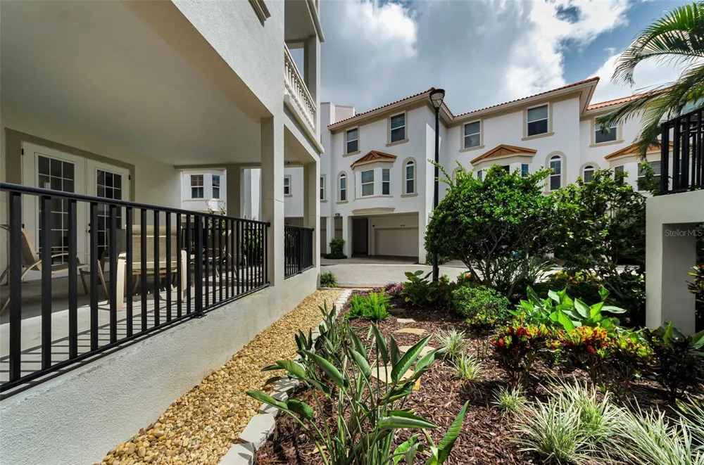 1340 BAYSHORE BOULEVARD #304 Dunedin, FL 34698