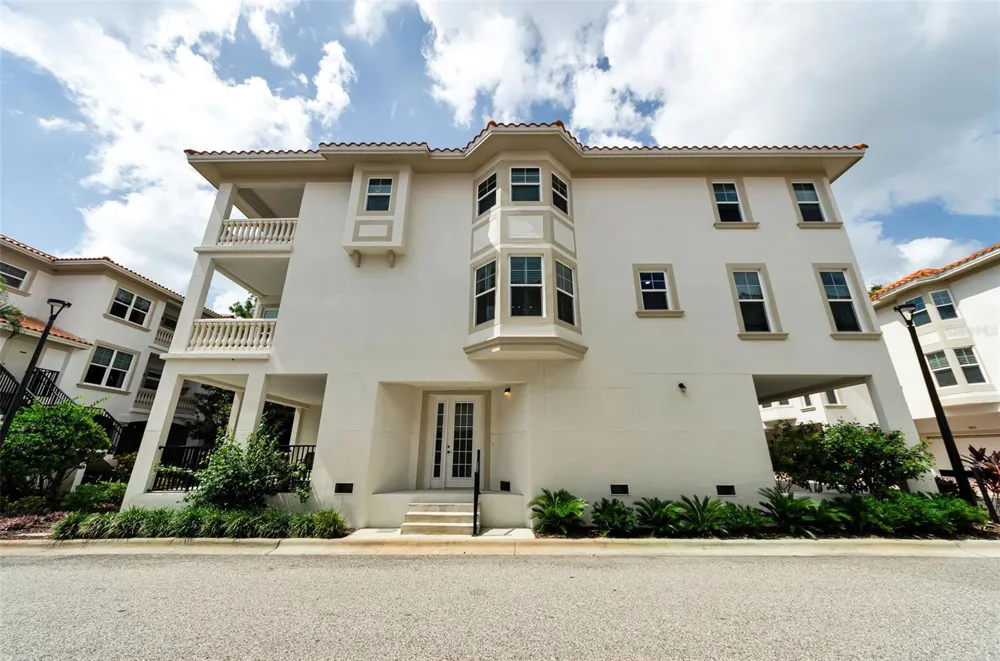 1340 BAYSHORE BOULEVARD #304 Dunedin, FL 34698