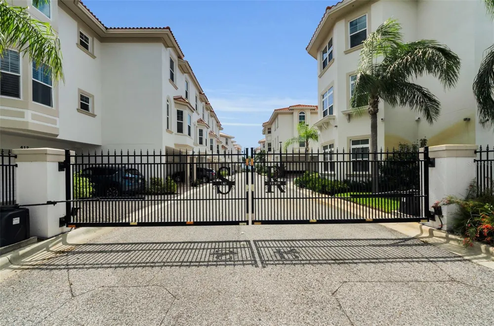 1340 BAYSHORE BOULEVARD #304 Dunedin, FL 34698