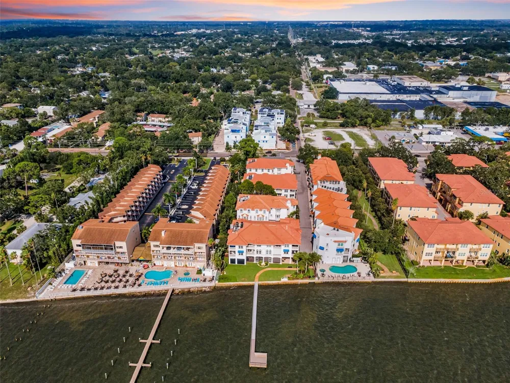 1340 BAYSHORE BOULEVARD #304 Dunedin, FL 34698