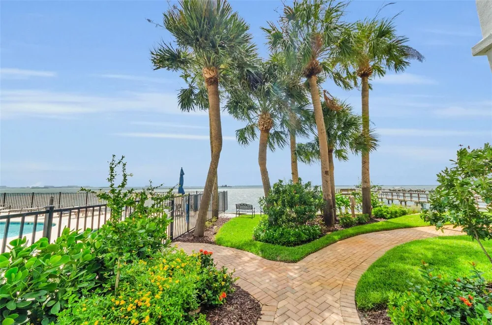 1340 BAYSHORE BOULEVARD #304 Dunedin, FL 34698