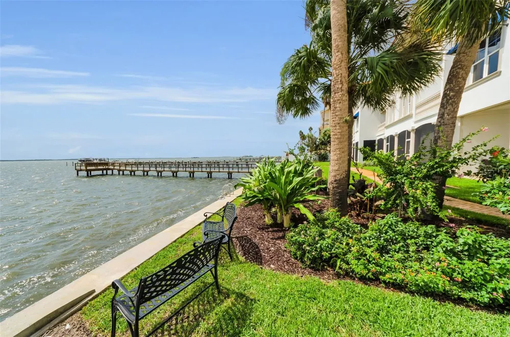 1340 BAYSHORE BOULEVARD #304 Dunedin, FL 34698