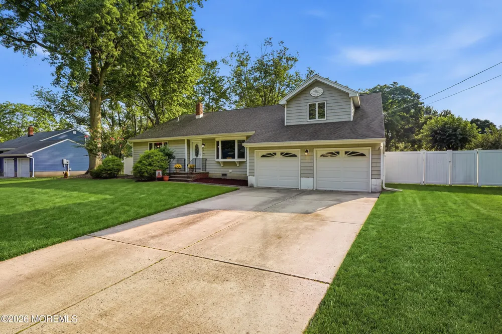 14 Lynn Drive Ocean, NJ 07712