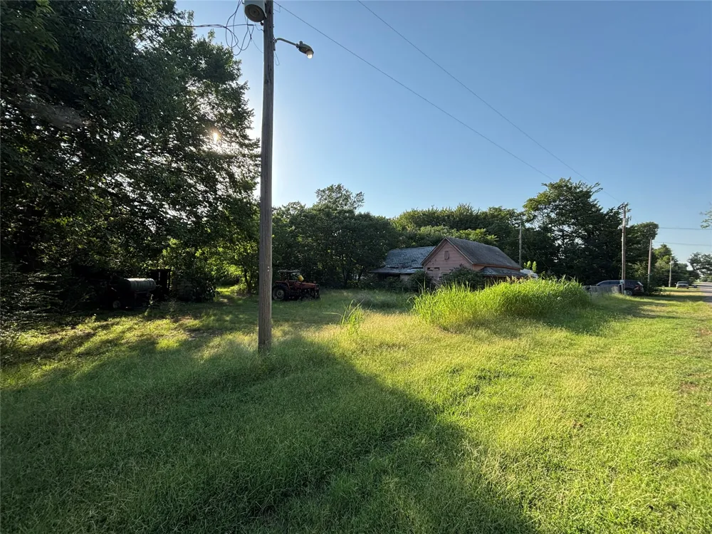 11 Main Street Hendrix, OK 74741