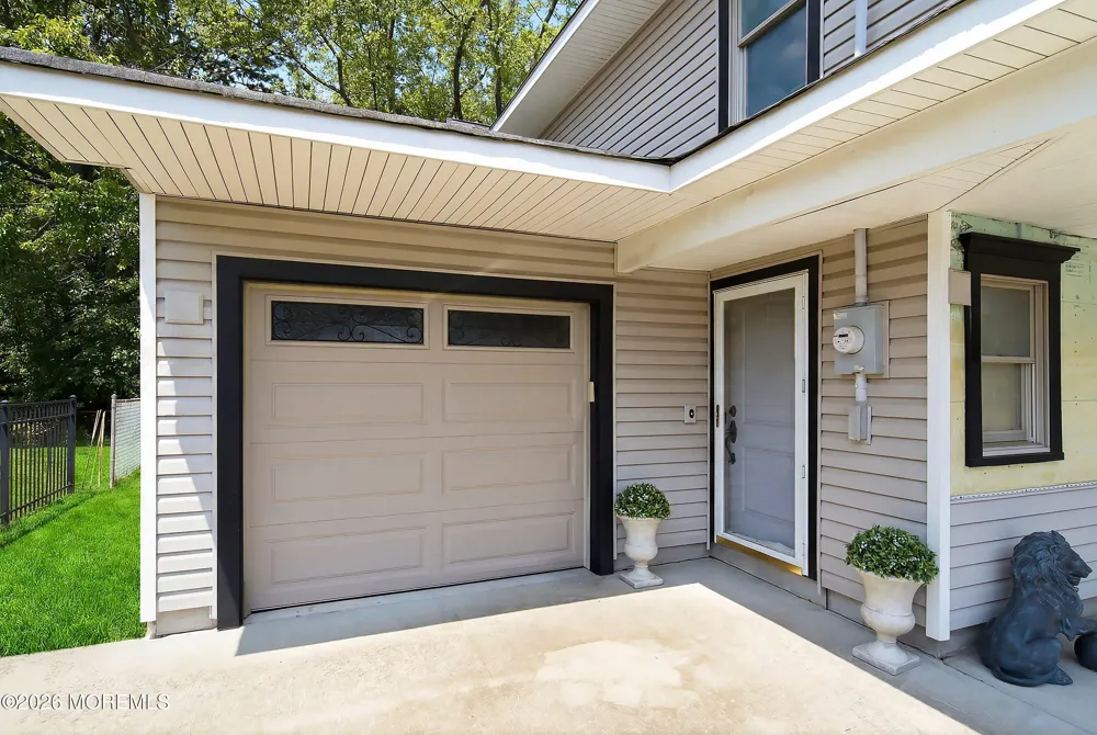 29 Brian Road Edison, NJ 08817