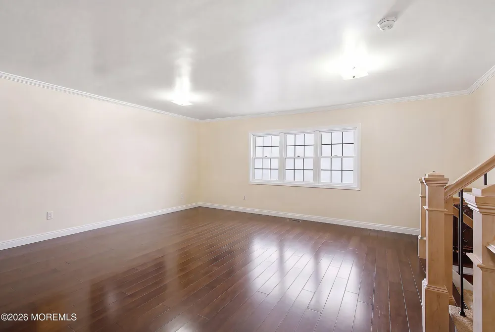 29 Brian Road Edison, NJ 08817