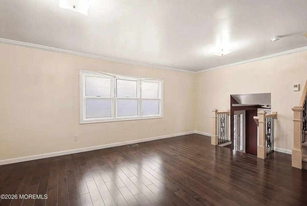 29 Brian Road Edison, NJ 08817