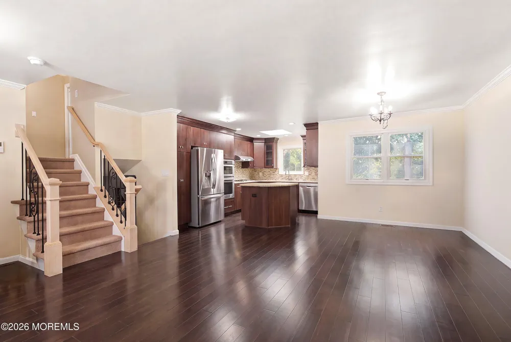 29 Brian Road Edison, NJ 08817