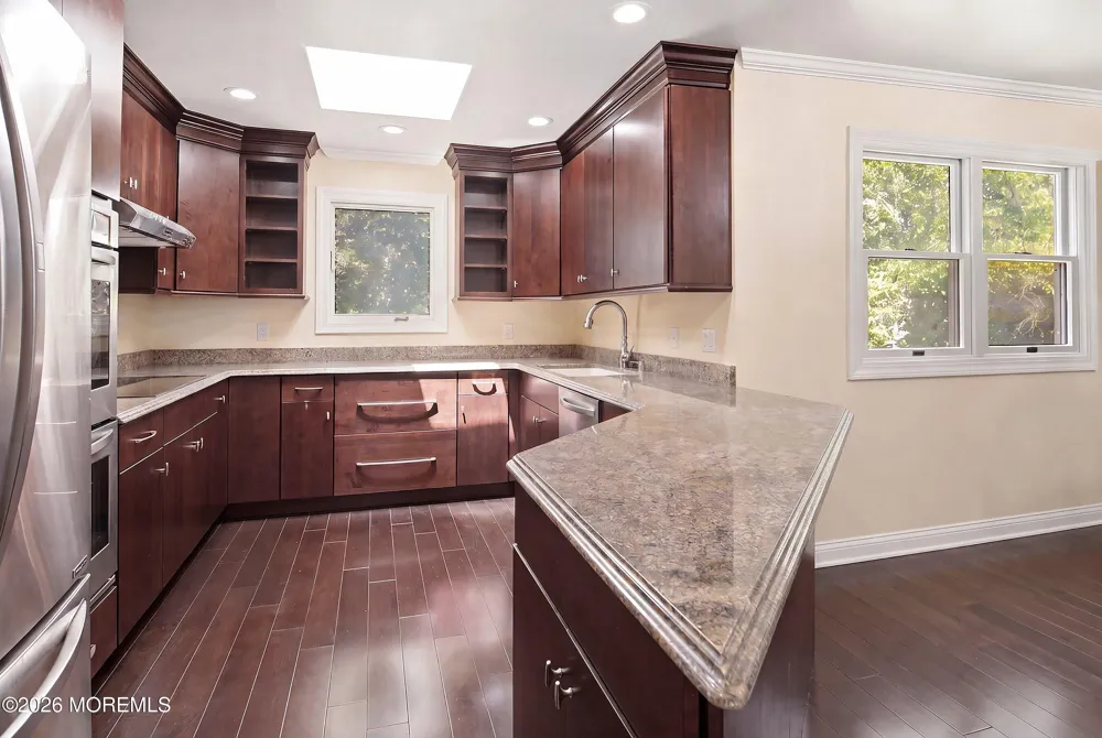 29 Brian Road Edison, NJ 08817