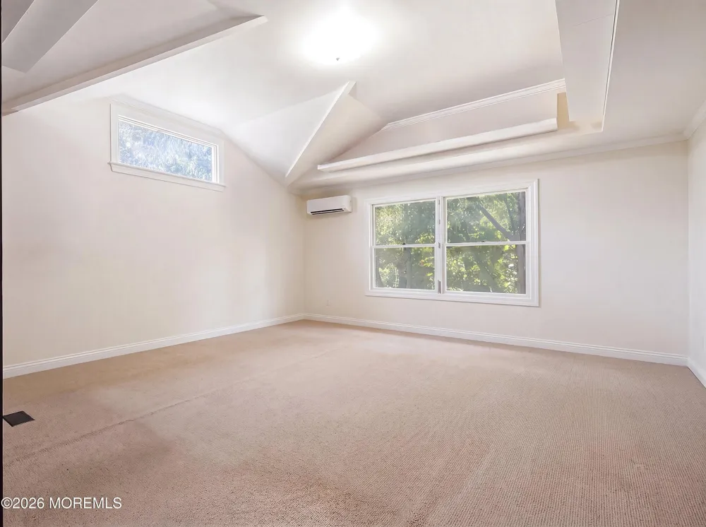29 Brian Road Edison, NJ 08817
