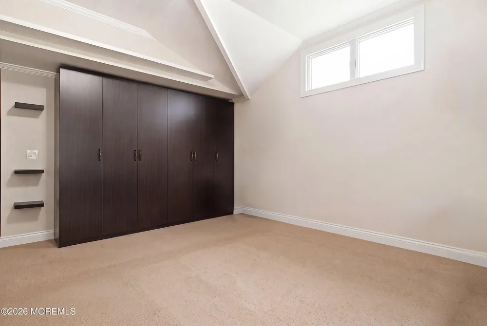 29 Brian Road Edison, NJ 08817