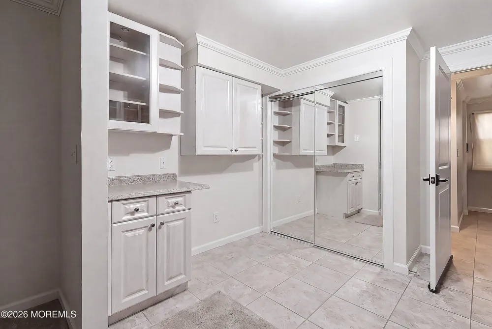 29 Brian Road Edison, NJ 08817