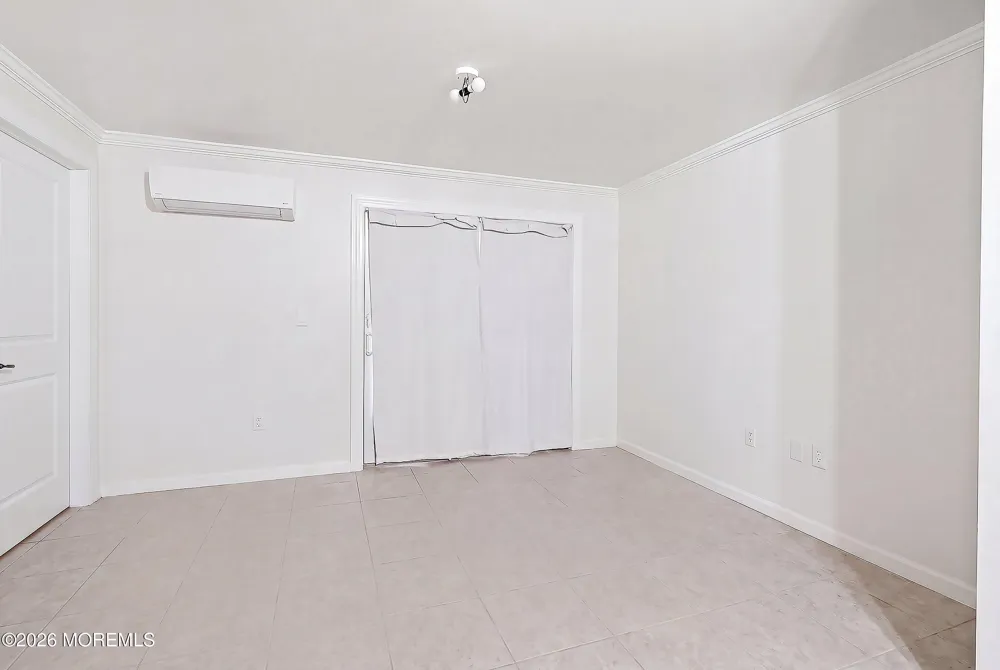 29 Brian Road Edison, NJ 08817