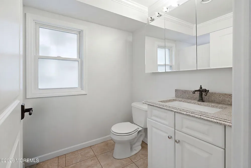 29 Brian Road Edison, NJ 08817